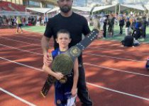 Тайфун Алиев — чемпион финальной серии PWL JUNIOR .